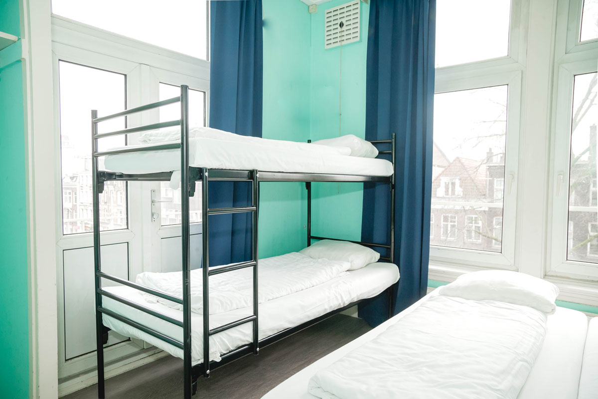 quad room in amsterdam hostel
